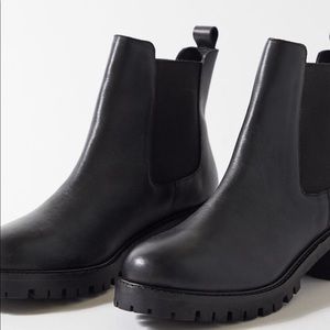 Chelsea boots